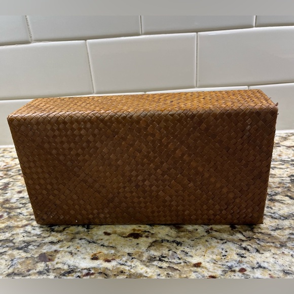 Natural Woven Letter Holder Divided Organize - Picture 6 of 7